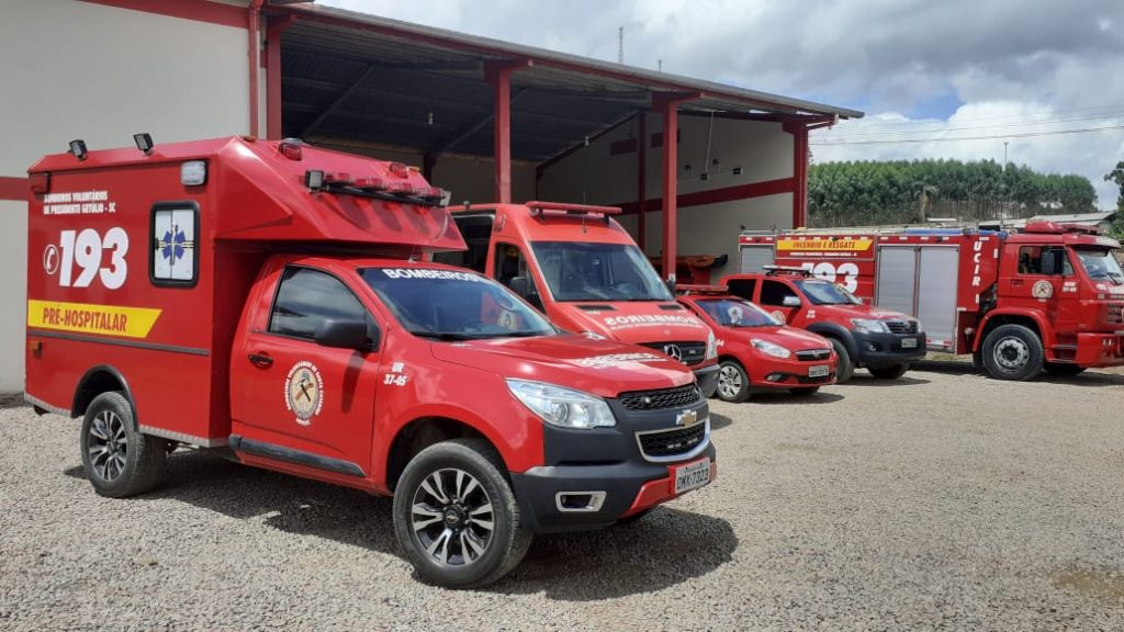 Presidente Getúlio e Indaial contam com novos veículos 0