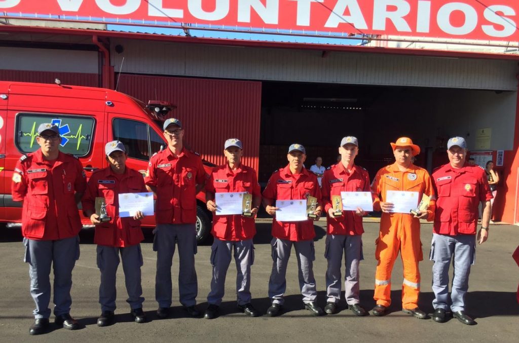 Bombeiros Voluntários de Caçador comemoram 49 anos 0