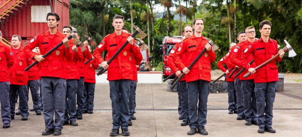Batismo dos novos bombeiros voluntários de Jaraguá do Sul